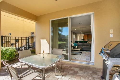8 Bedroom Vacation Home With Pool (1760)