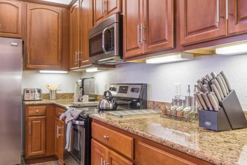 Apartamento Cayview Avenue Unit 404 Condo