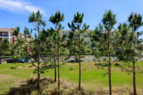 Modern Townhouse With A Full Kitchen At Vista Cay Apt 115