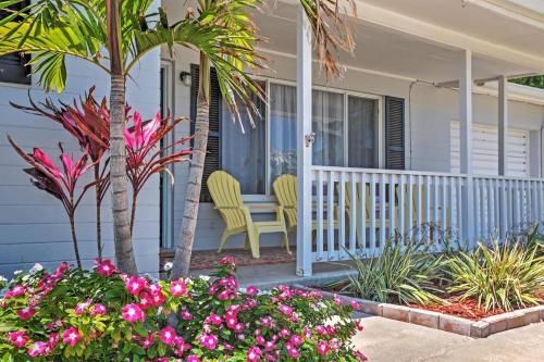 Ormond Beach Bungalow With Patio And Quiet Setting!