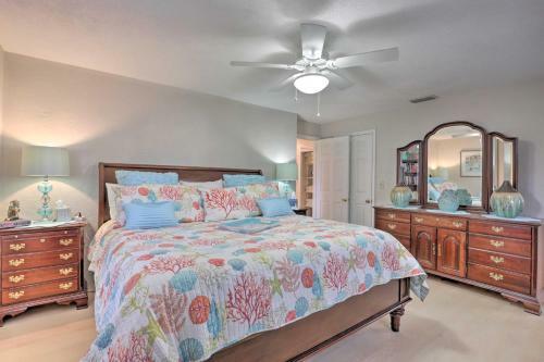 Single-story Home Walk To Beach, Pier, River