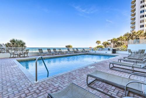 Apartamento Luxe Oceanfront Condo With Pool Beach Access And Gear!