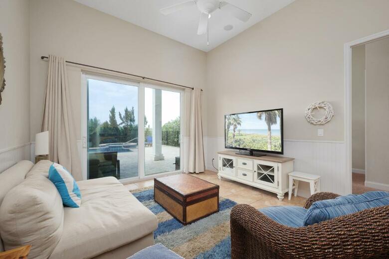 Sea Gem, 8 Bedrooms, Sleeps 16, Cinnamon Beach , Private Pool, Elevator