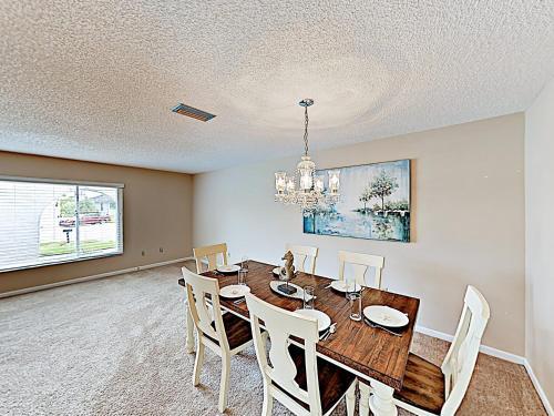 Waterfront Home With Stunning Views, Pool, Boat Dock Home