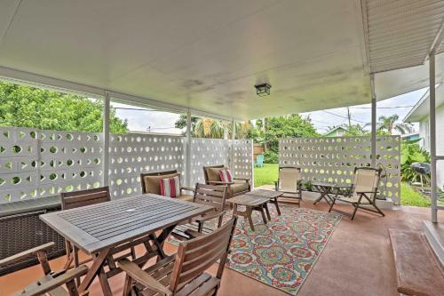 Chic Ormond Beach Cottage With Patio - Walk To Ocean
