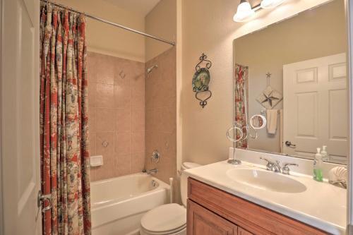 Apartamento Resort Condo With Private Beach Access And Pool!