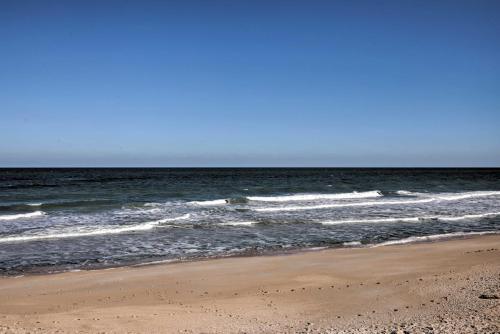 Apartamento Resort Condo With Private Beach Access And Pool!