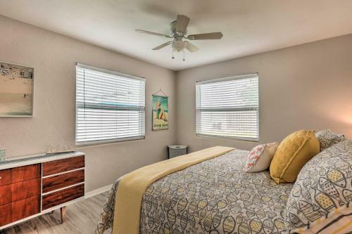 Bright Bungalow With Grill, Walk To Ormond Beach