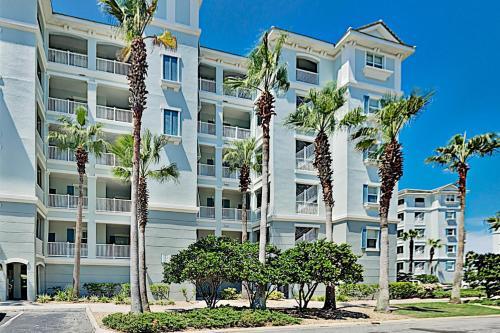 Apartamento Ocean-view Cinnamon Beach Getaway With Pools & Gym Condo