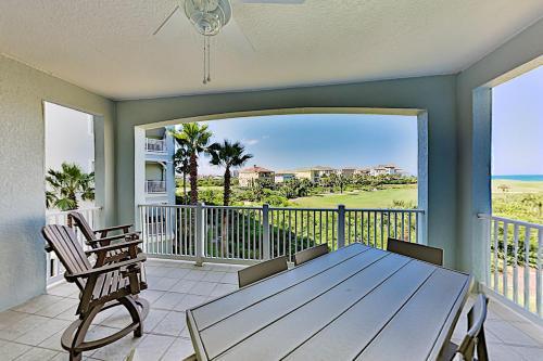 Apartamento Ocean-view Cinnamon Beach Getaway With Pools & Gym Condo