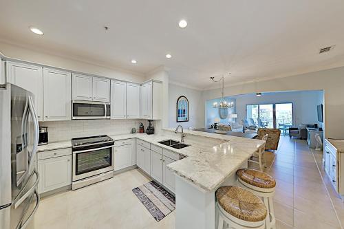 Apartamento Ocean-view Cinnamon Beach Getaway With Pools & Gym Condo
