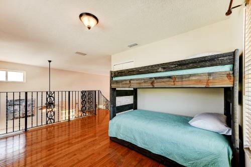Sunshine Beach, 3 Bedrooms, Private Pool, Wifi, Pet Friendly, Sleeps 8