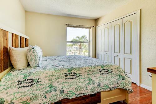 Sunshine Beach, 3 Bedrooms, Private Pool, Wifi, Pet Friendly, Sleeps 8