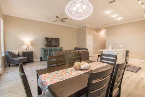 3919 Ocean View Drive Home