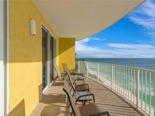 Apartamento Twin Palms 1805, Beach Chairs, 2 Bedrooms, Beachfront, Pool Access, Spa, Sleeps 6