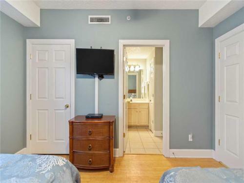 Apartamento Twin Palms 1805, Beach Chairs, 2 Bedrooms, Beachfront, Pool Access, Spa, Sleeps 6
