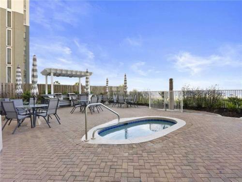 Apartamento Twin Palms 1805, Beach Chairs, 2 Bedrooms, Beachfront, Pool Access, Spa, Sleeps 6