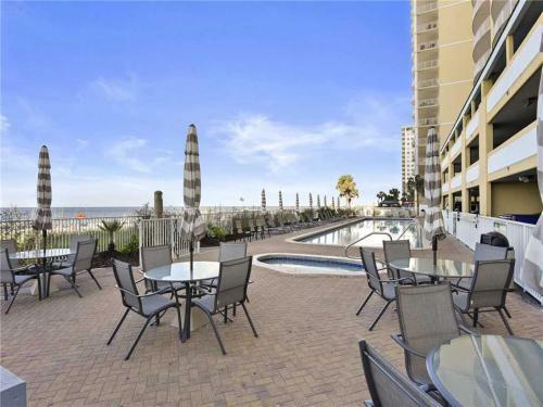 Apartamento Twin Palms 1805, Beach Chairs, 2 Bedrooms, Beachfront, Pool Access, Spa, Sleeps 6