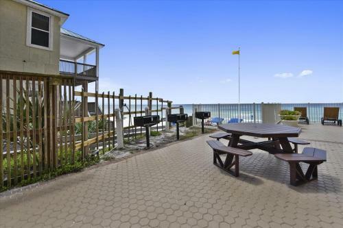 Treasure Island 1007