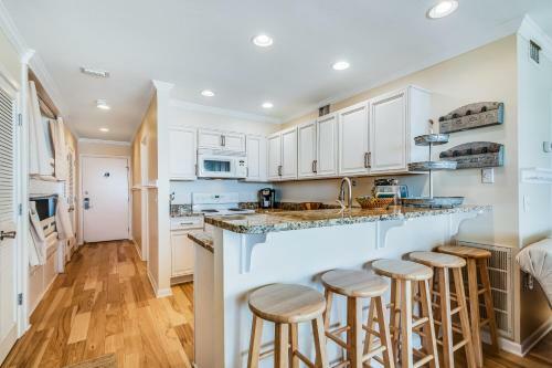 Latitude Condos