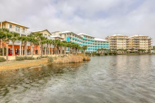 Carillon Beach Inn