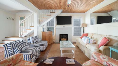 Lagunas Little Cottage By Blueswell