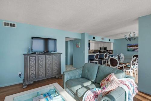 Edgewater Tower 1 Unit 1206 (3/3)