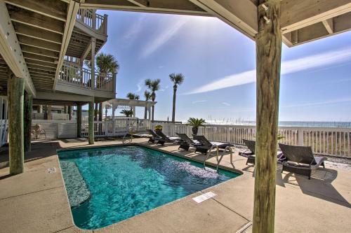 Apartamento Beachfront Condo With Balcony And Semi-private Pool!