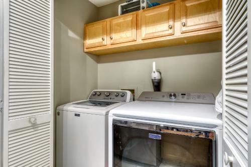 Edgewater Golf Villa 1002