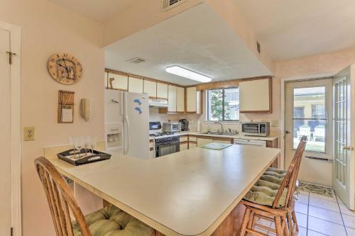 Resort Townhome W/patio - 0.3 Miles To Beach!