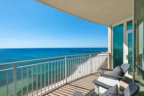 Aqua 1610 - 1b/2 Bath - New Owners!!!