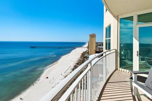 Aqua 1610 - 1b/2 Bath - New Owners!!!