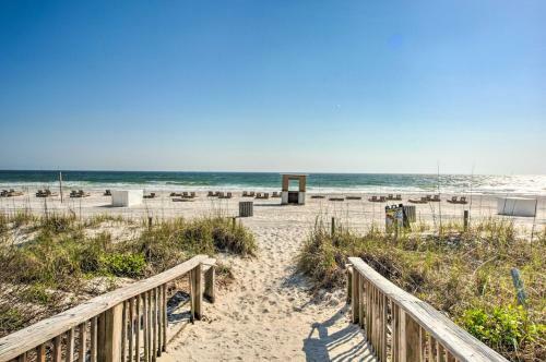 Apartamento Remodeled Pcb Studio Apt With Balcony And Pool Access!