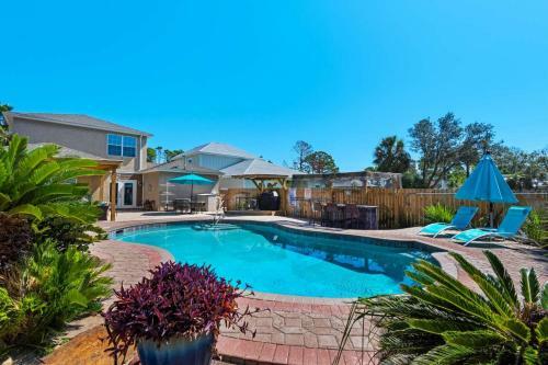 Tickled Turtle Beach House (3/2)