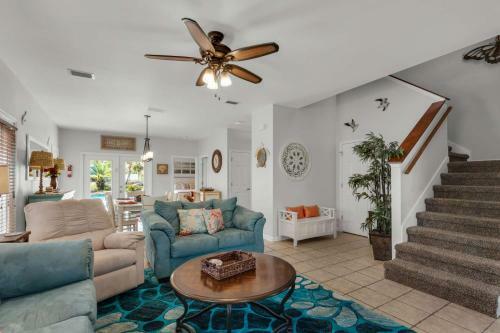 Tickled Turtle Beach House (3/2)