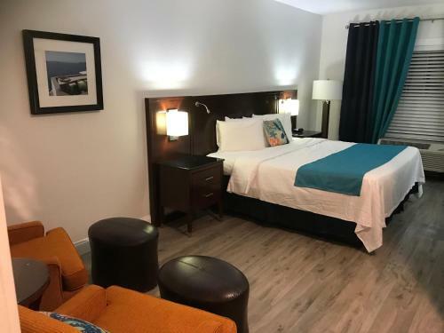 Hotel Pensacola, Formerly Luxury Suites