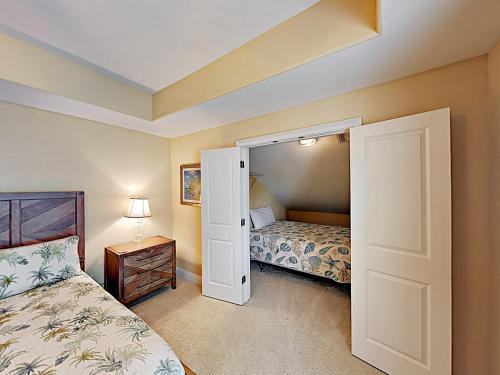 Apartamento Spacious Banana Bay Townhome With Pool & Beach Condo