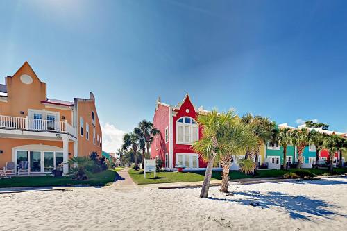 Apartamento Spacious Banana Bay Townhome With Pool & Beach Condo