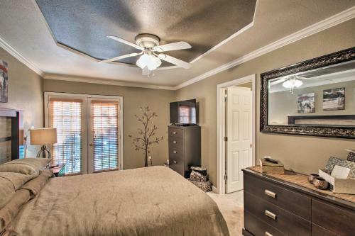 Pensacola Townhome With Patio, 4 Miles To Beach!
