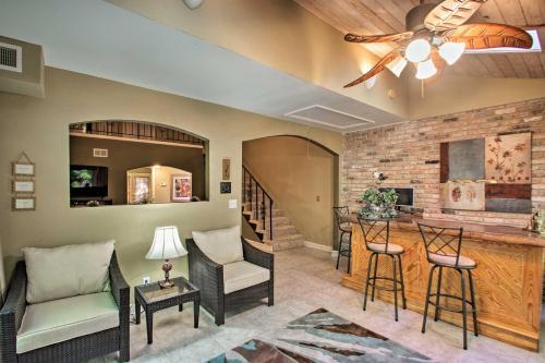Pensacola Townhome With Patio, 4 Miles To Beach!