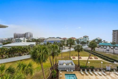 Grand Caribbean 406 East