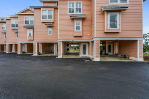 16038 Innerarity Pt Rd