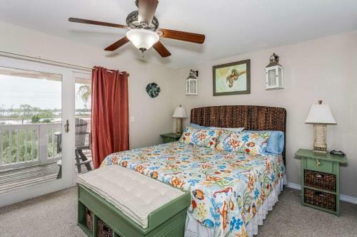 16038 Innerarity Pt Rd