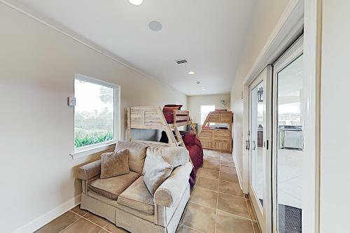 New Listing! Canal Home With Pool, Hot Tub & Dock Home