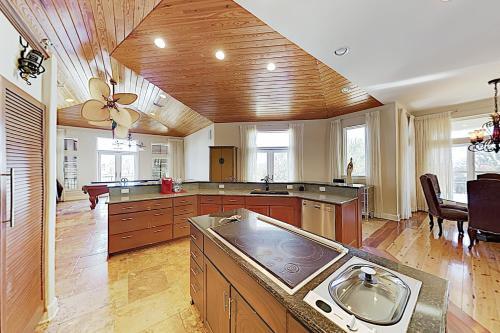 New Listing! Canal Home With Pool, Hot Tub & Dock Home