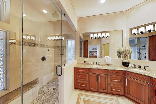 New Listing! Canal Home With Pool, Hot Tub & Dock Home