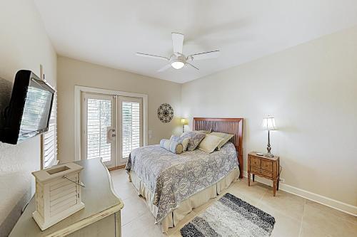 New Listing! Canal Home With Pool, Hot Tub & Dock Home
