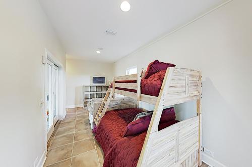 New Listing! Canal Home With Pool, Hot Tub & Dock Home