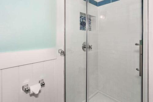 Vs482 - Spacious Unit On Little Sabine Bay