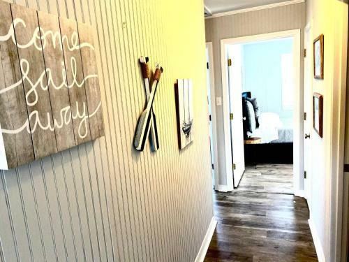 Newly Renovated 4 Br Pensacola Beach House